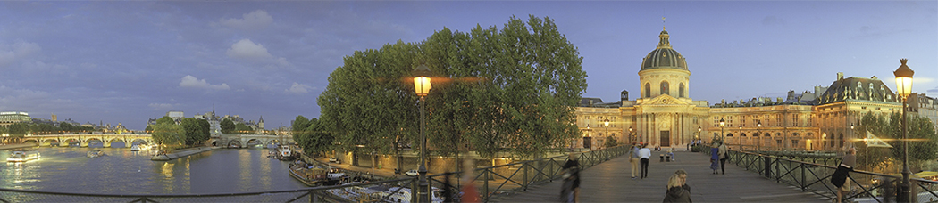 Скинали для кухни - панорама, перспектива, мостовая, река, вода, отражение, фонари, фонарь мост, небо, облака, купол, собор, деревья, мост
