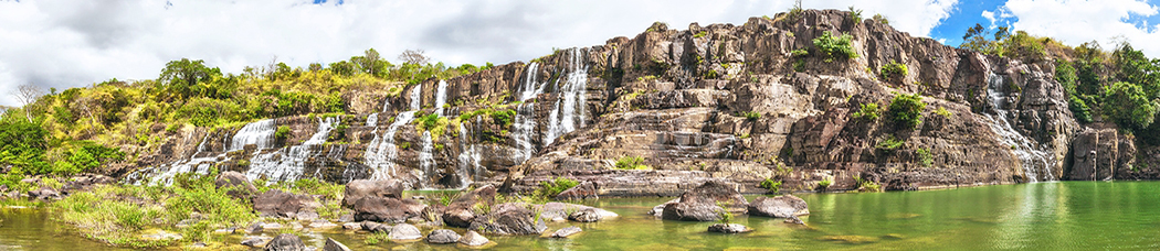 Скинали для кухни - панорама, перспектива, водопады, водопад, тропики, джунгли, зелень, растительность, лес, тропический, камни, деревья, пороги, река, небо, облака
